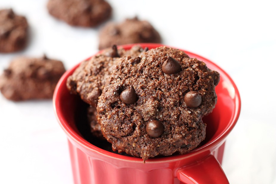 vegan chocolate espresso almond cookies in red mug