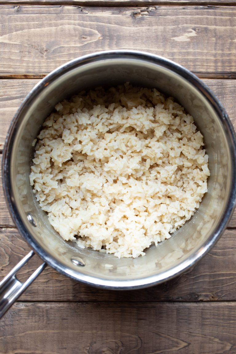 Pot of fluffy cooked brown rice