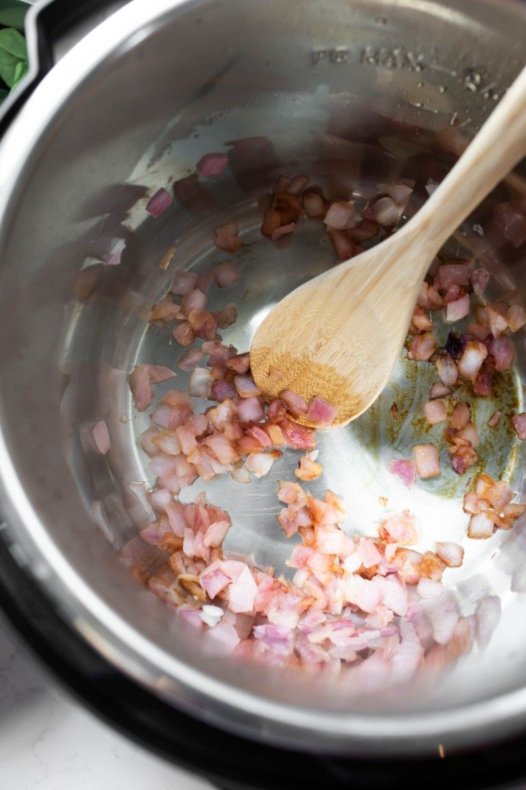 red onions saute in instant pot