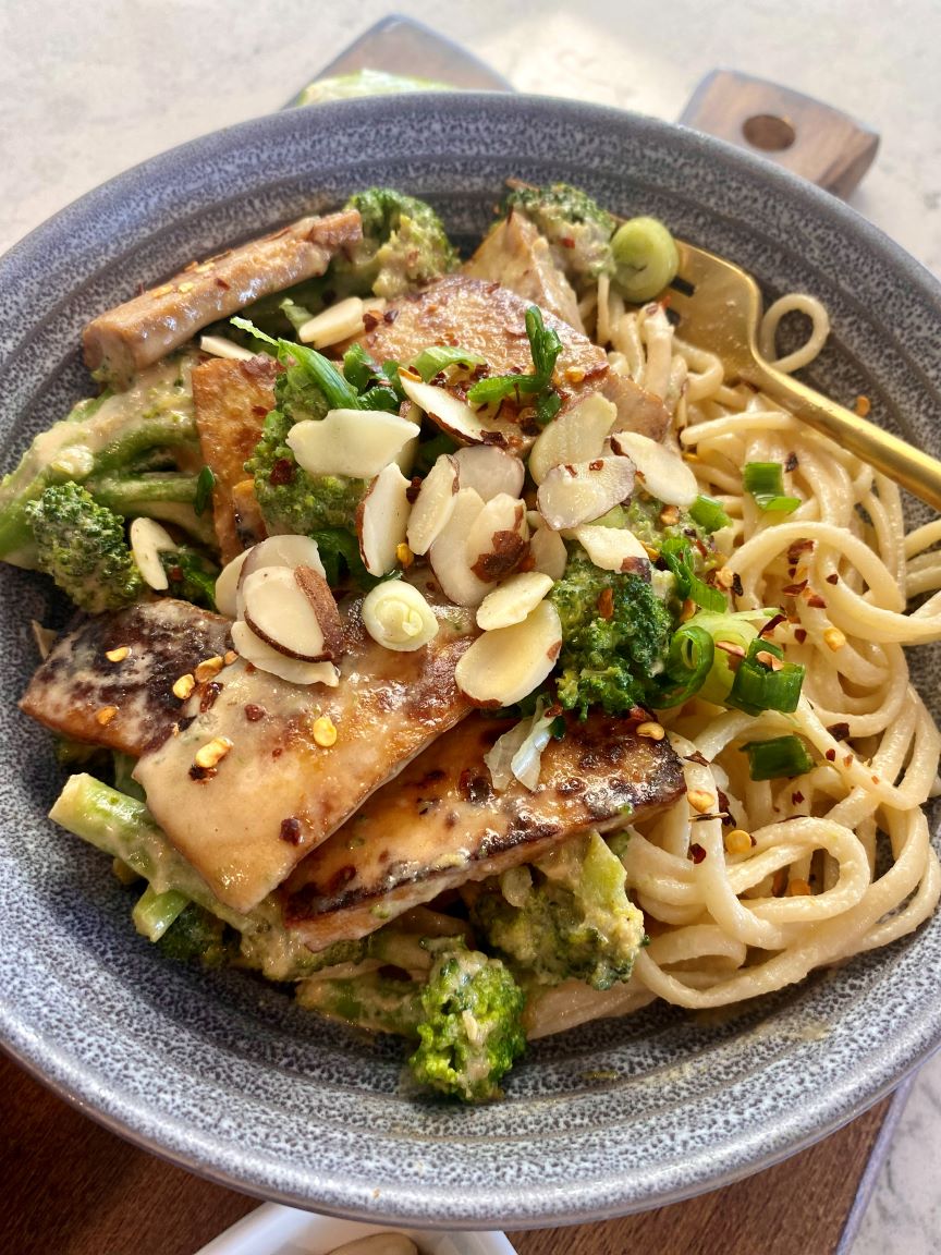 closeup shot of Sesame Ginger Noodles with Tofu and Broccoli